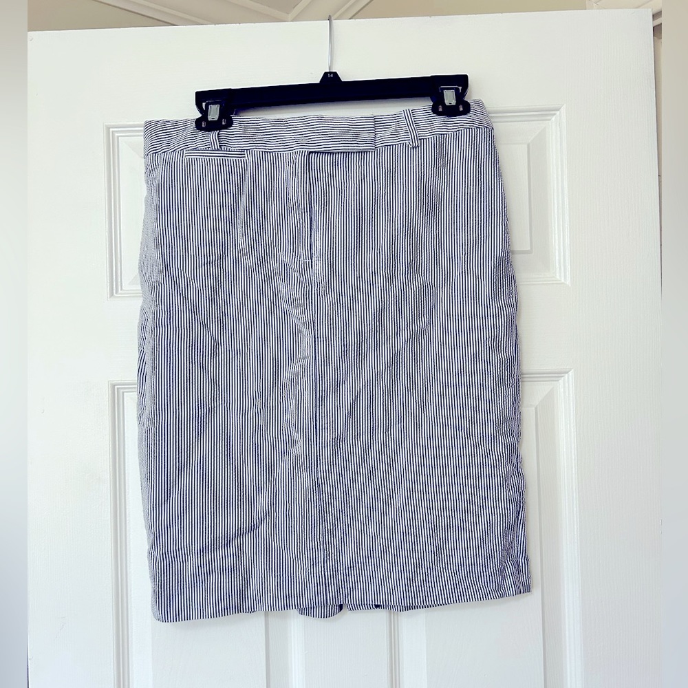 Talbots seersucker pencil skirt, size 8